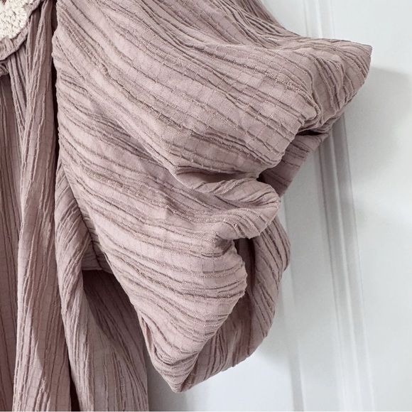 🤎Embroidery Peasant Style Puff Sleeve Blouse ENTRO Brand NWT Size S - Picture 6 of 13